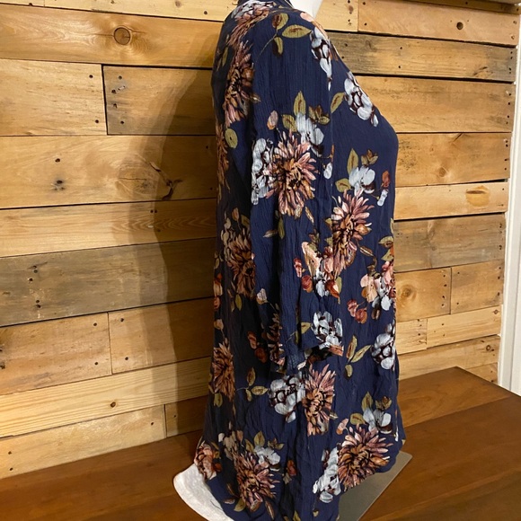 Floral Duster - Picture 5 of 10